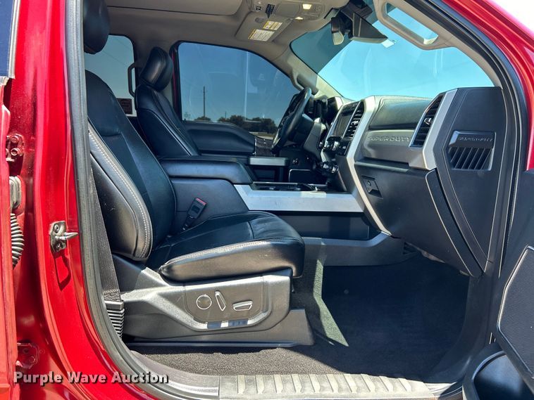 image for item DO6557 2019 Ford F250  Crew Cab pickup truck