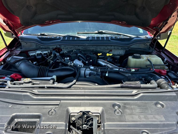 image for item DO6557 2019 Ford F250  Crew Cab pickup truck