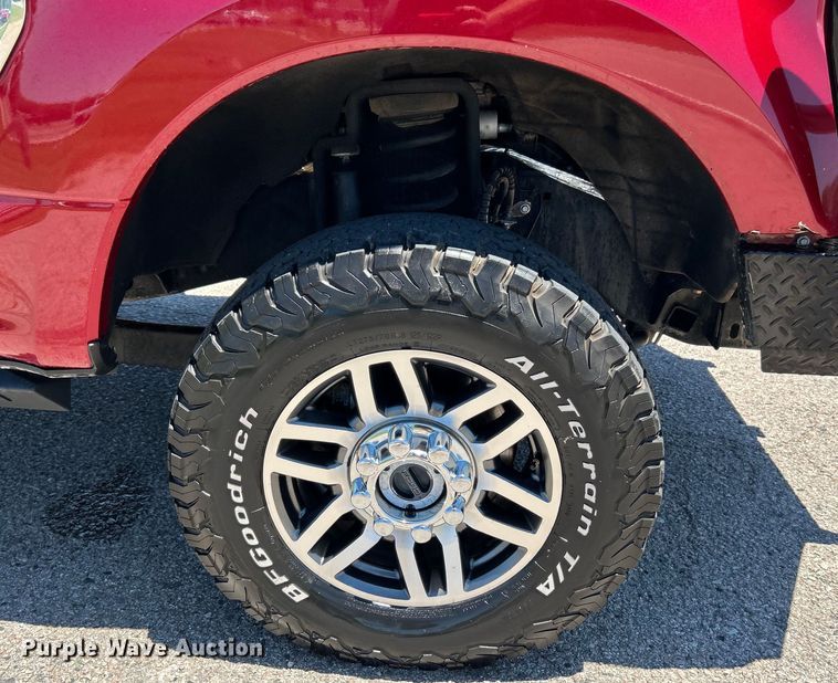 image for item DO6557 2019 Ford F250  Crew Cab pickup truck