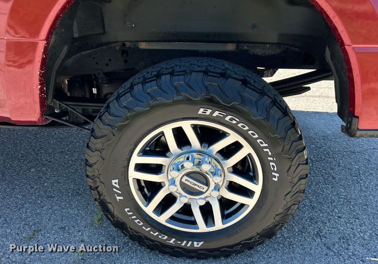 image for item DO6557 2019 Ford F250  Crew Cab pickup truck