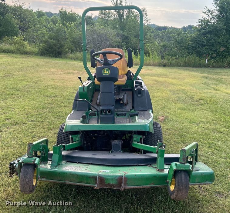 image for item DO6563 2004 John Deere 1435 lawn mower