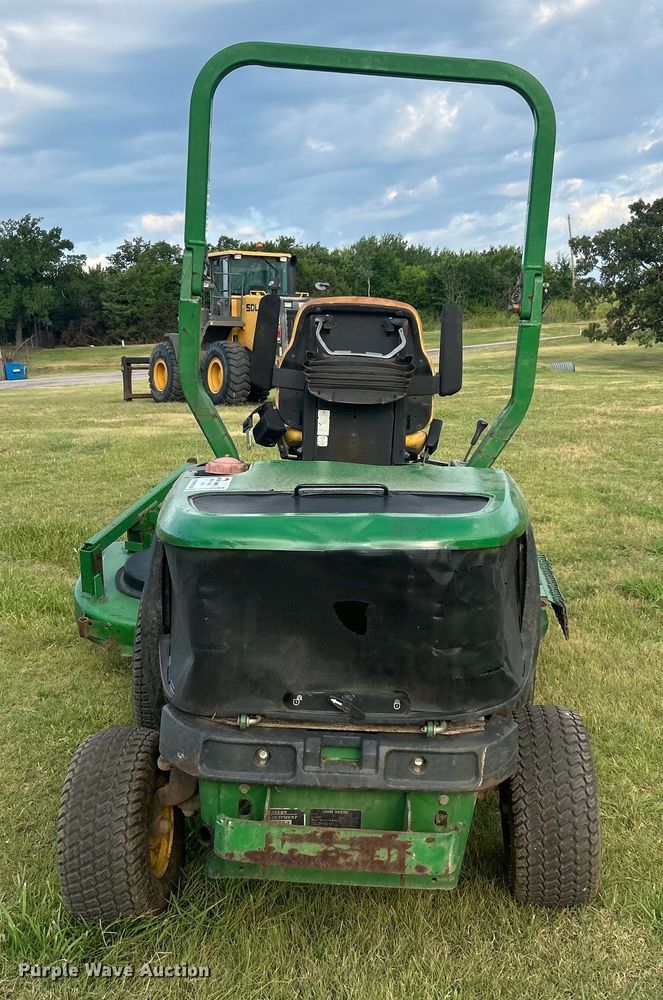 image for item DO6563 2004 John Deere 1435 lawn mower