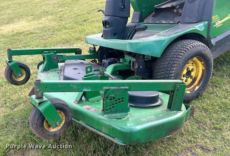 image for item DO6563 2004 John Deere 1435 lawn mower