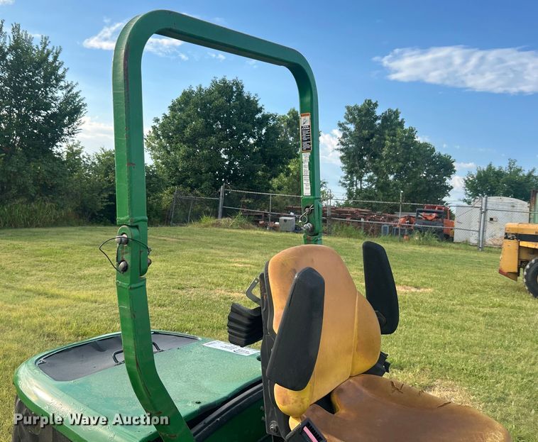 image for item DO6563 2004 John Deere 1435 lawn mower