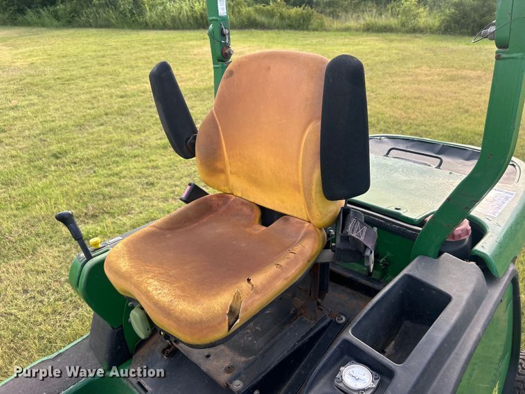 image for item DO6563 2004 John Deere 1435 lawn mower