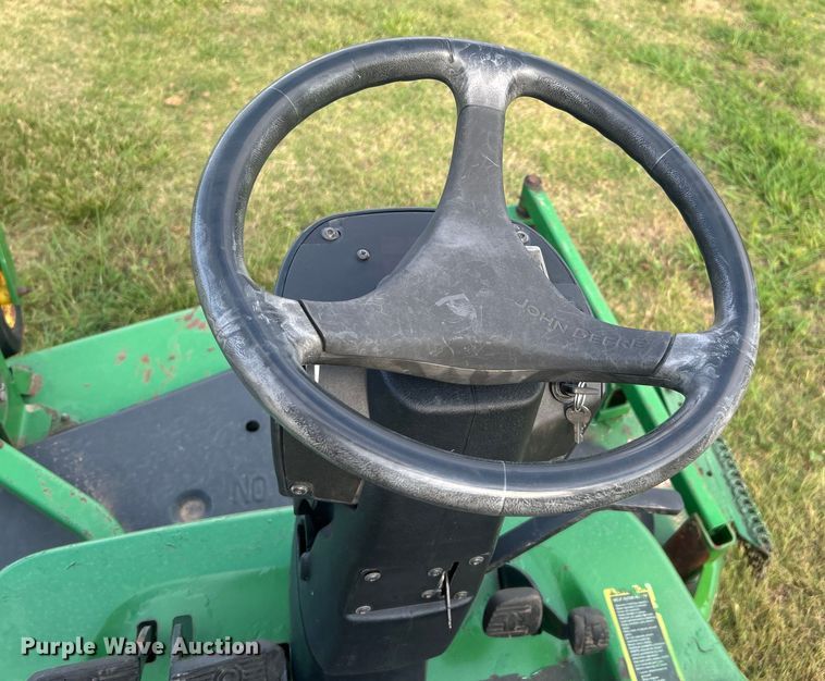 image for item DO6563 2004 John Deere 1435 lawn mower