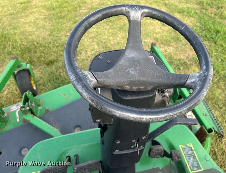 image for item DO6563 2004 John Deere 1435 lawn mower