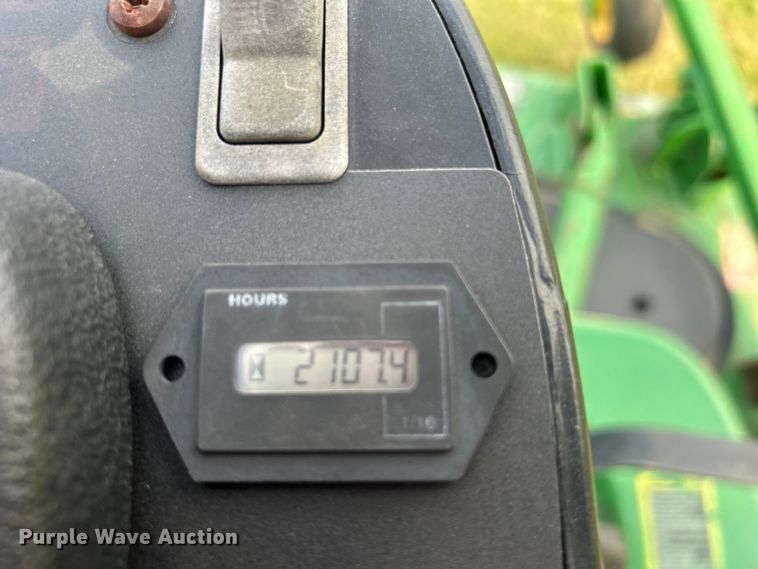 image for item DO6563 2004 John Deere 1435 lawn mower