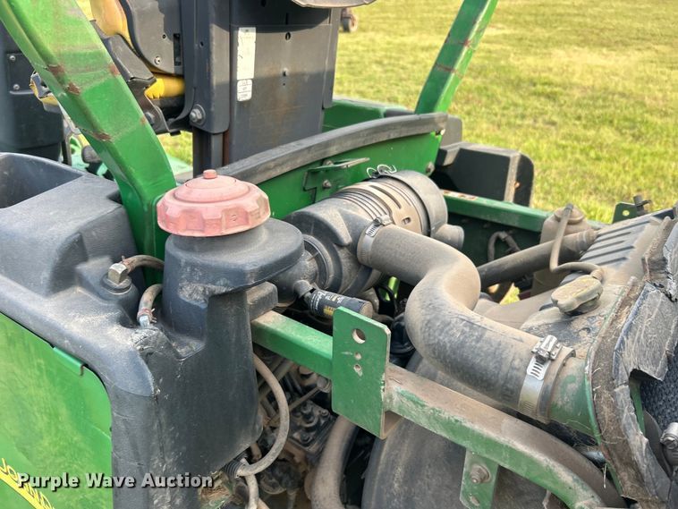 image for item DO6563 2004 John Deere 1435 lawn mower