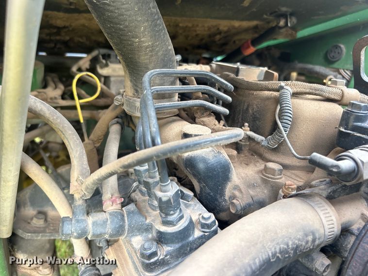 image for item DO6563 2004 John Deere 1435 lawn mower