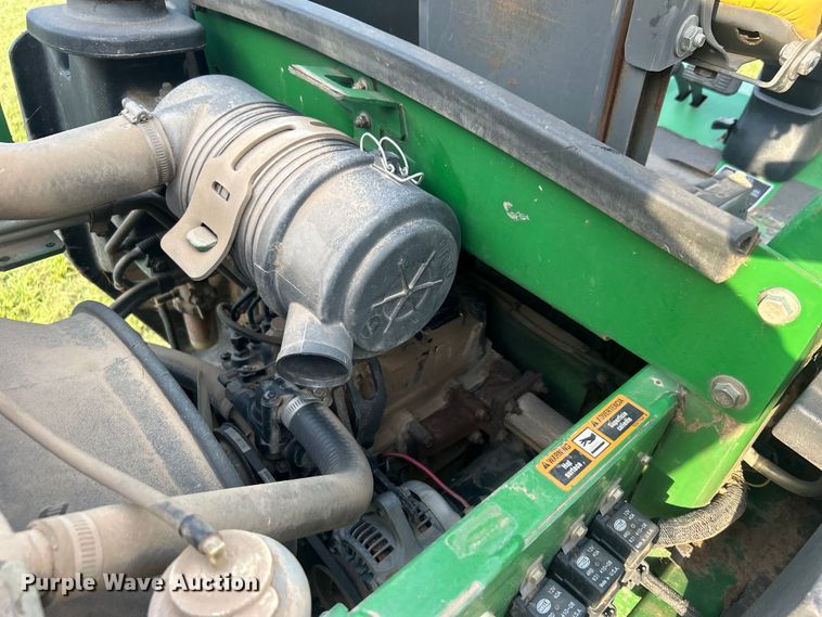 image for item DO6563 2004 John Deere 1435 lawn mower