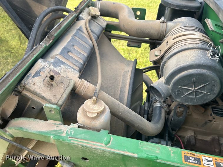 image for item DO6563 2004 John Deere 1435 lawn mower