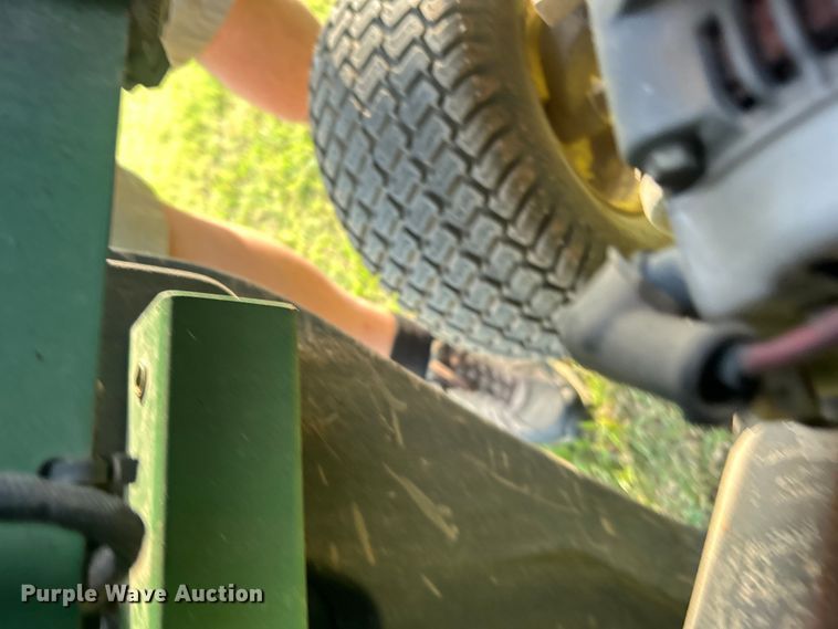 image for item DO6563 2004 John Deere 1435 lawn mower