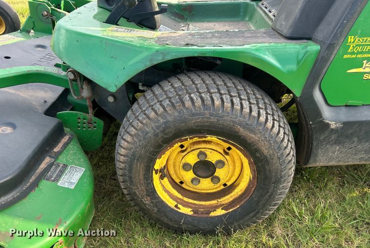 image for item DO6563 2004 John Deere 1435 lawn mower