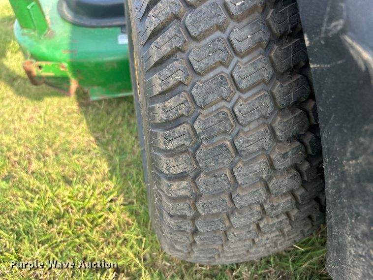 image for item DO6563 2004 John Deere 1435 lawn mower