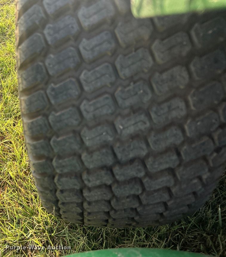 image for item DO6563 2004 John Deere 1435 lawn mower