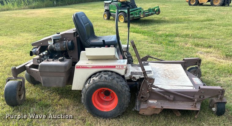 image for item DO6564 2000 Grasshopper 721D2 ZTR lawn mower