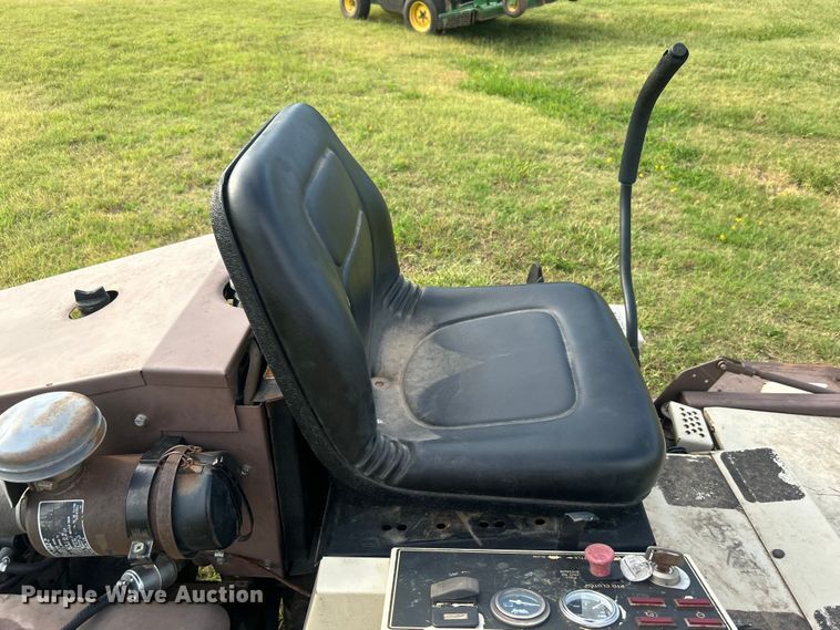 image for item DO6564 2000 Grasshopper 721D2 ZTR lawn mower