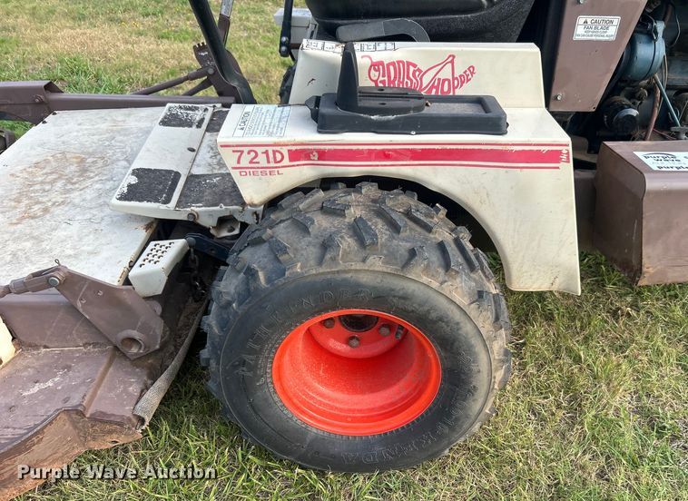 image for item DO6564 2000 Grasshopper 721D2 ZTR lawn mower