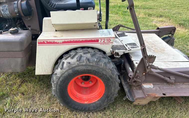 image for item DO6564 2000 Grasshopper 721D2 ZTR lawn mower