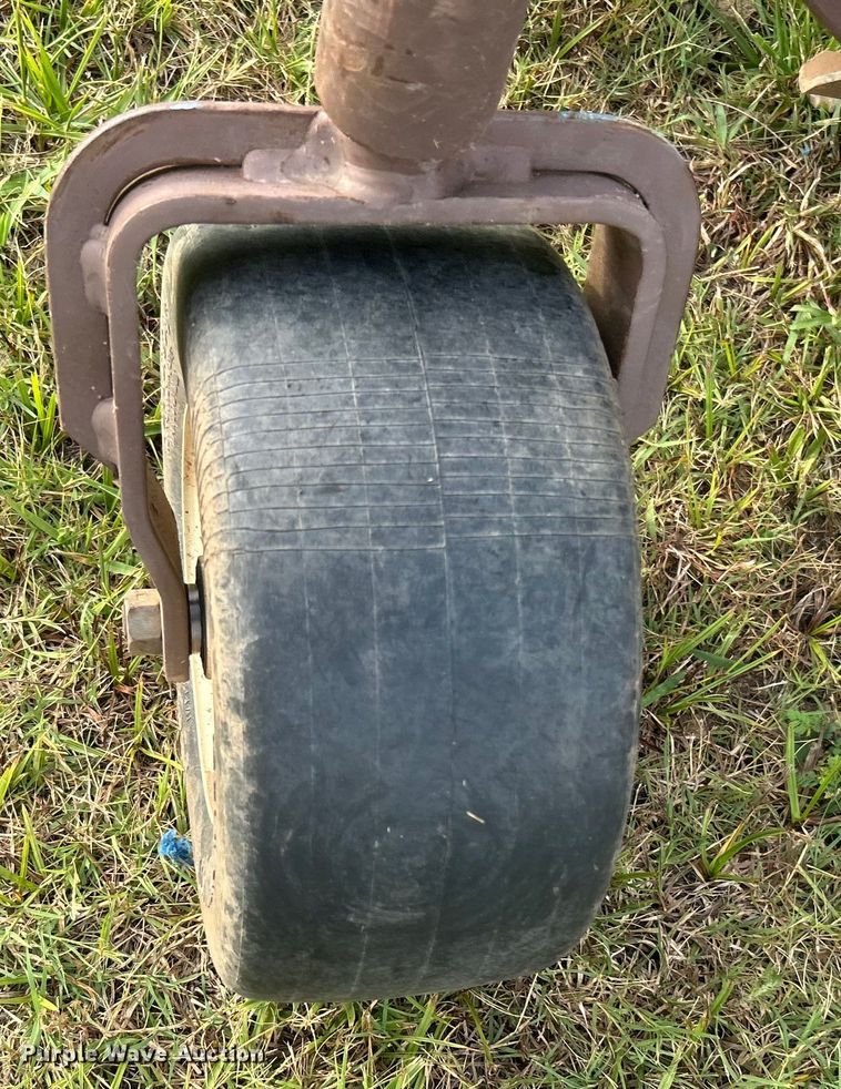 image for item DO6564 2000 Grasshopper 721D2 ZTR lawn mower