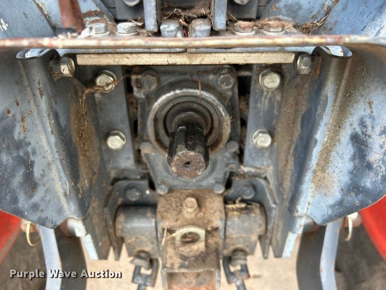 image for item DO6567 2011 Kubota B3300SU MFWD tractor