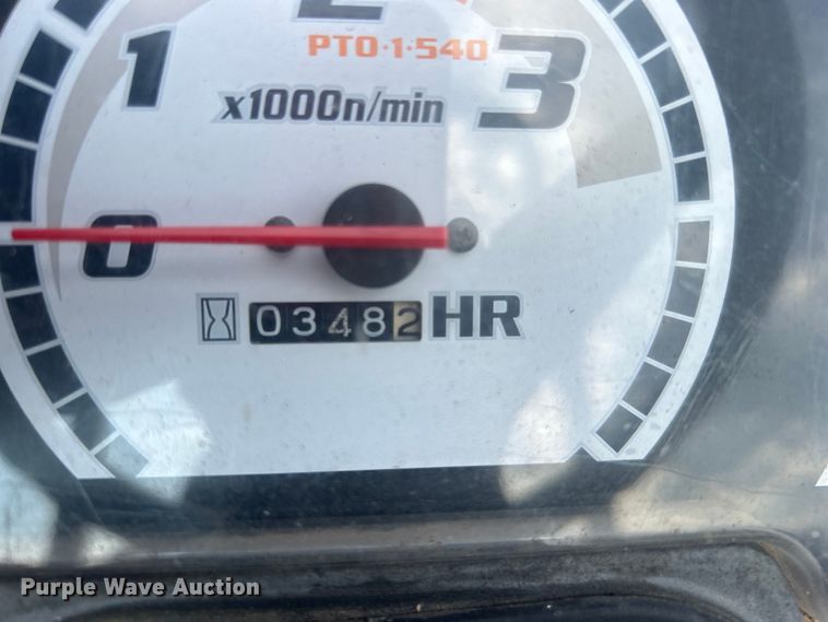 image for item DO6567 2011 Kubota B3300SU MFWD tractor