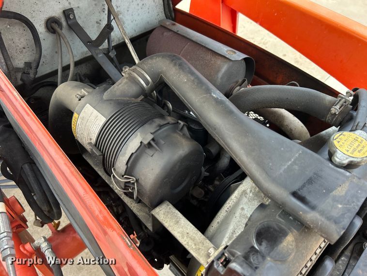 image for item DO6567 2011 Kubota B3300SU MFWD tractor