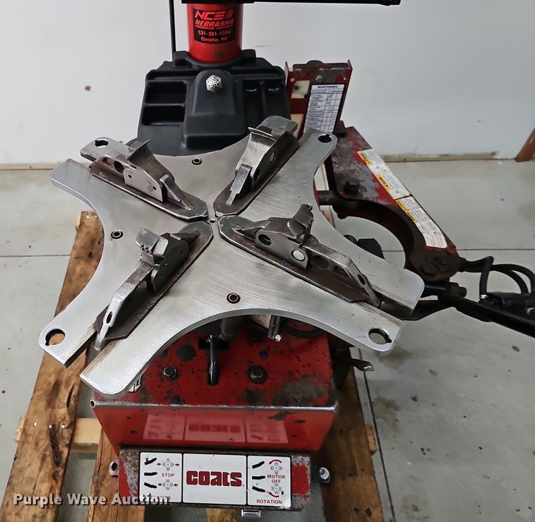 image for item DP0939 Coats 70X-AH-3 rim clamp tire machine