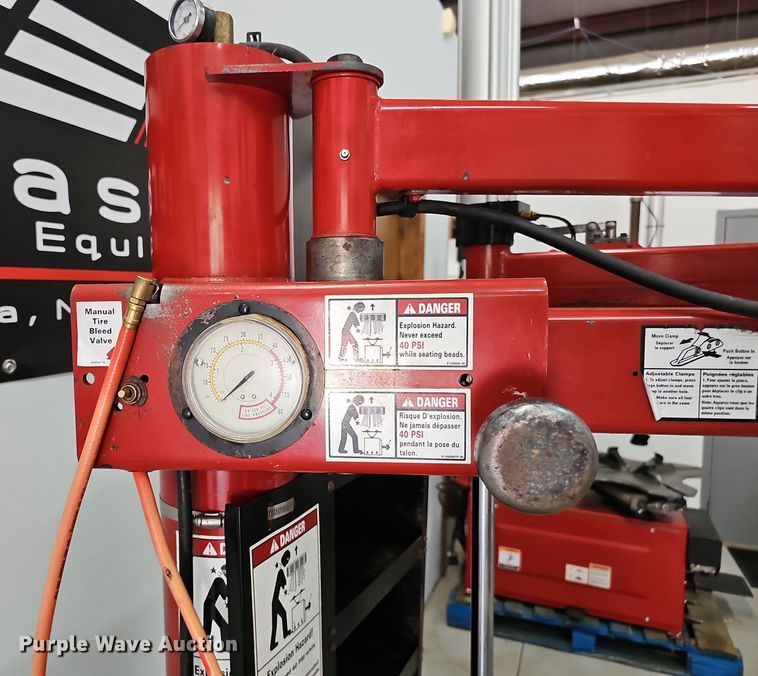 image for item DP0939 Coats 70X-AH-3 rim clamp tire machine