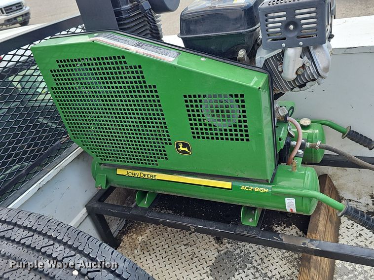 image for item DP0974 2005 Chevrolet Silverado 2500HD  utility bed pickup truck