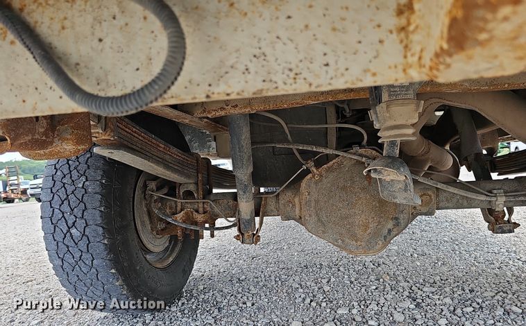 image for item DP0974 2005 Chevrolet Silverado 2500HD  utility bed pickup truck