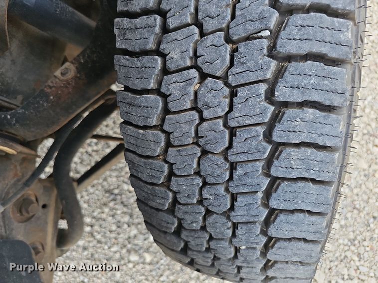 image for item DP0974 2005 Chevrolet Silverado 2500HD  utility bed pickup truck