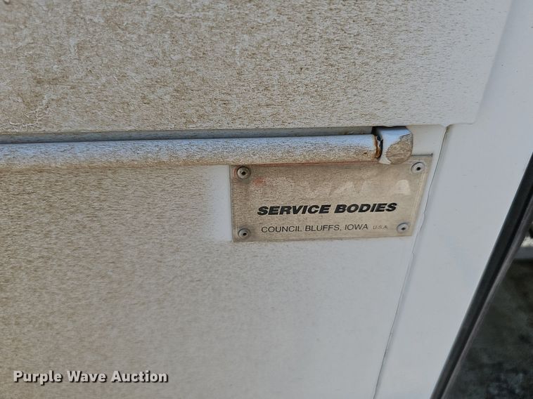 image for item DP0975 2004 Ford F350 Super Duty XLT utility bed pickup truck