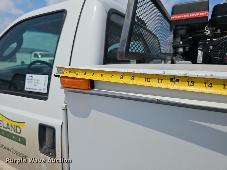 image for item DP0975 2004 Ford F350 Super Duty XLT utility bed pickup truck