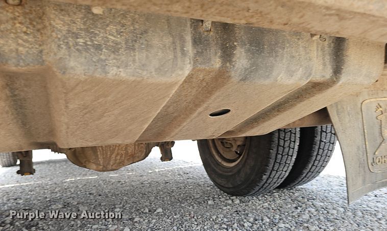 image for item DP0975 2004 Ford F350 Super Duty XLT utility bed pickup truck