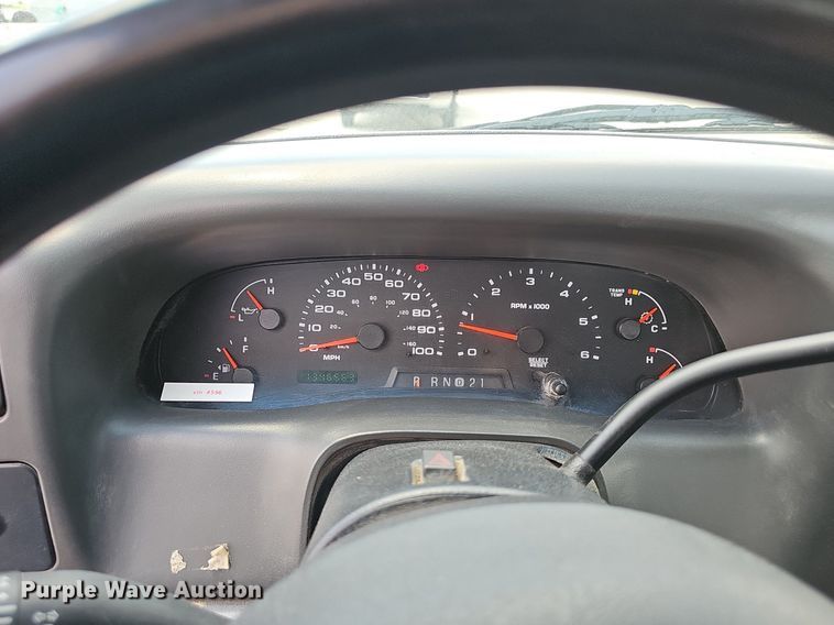 image for item DP0975 2004 Ford F350 Super Duty XLT utility bed pickup truck