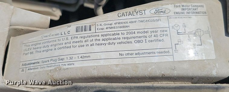 image for item DP0975 2004 Ford F350 Super Duty XLT utility bed pickup truck