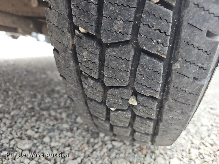 image for item DP0975 2004 Ford F350 Super Duty XLT utility bed pickup truck