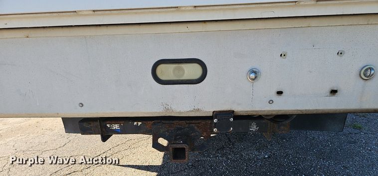 image for item DP0985 2006 GMC C5500 delivery truck