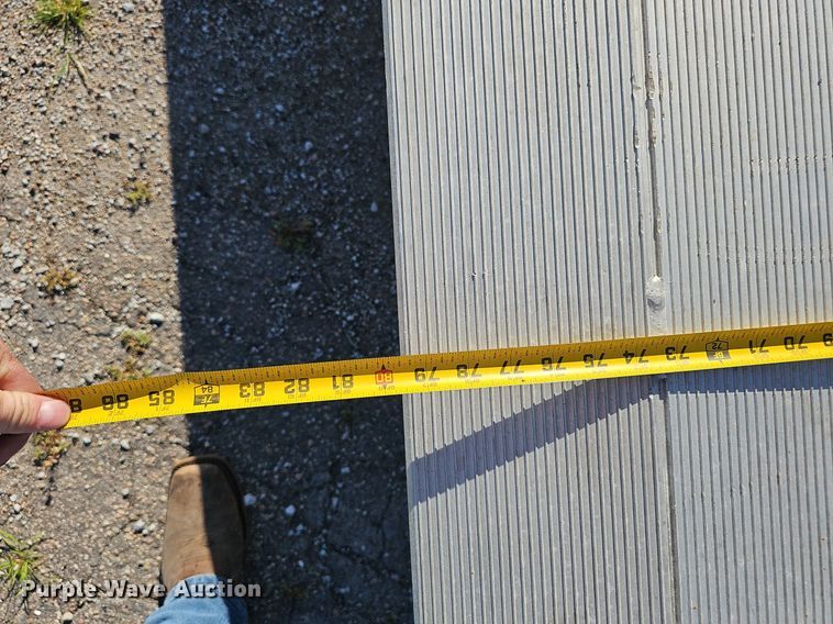 image for item DP0985 2006 GMC C5500 delivery truck