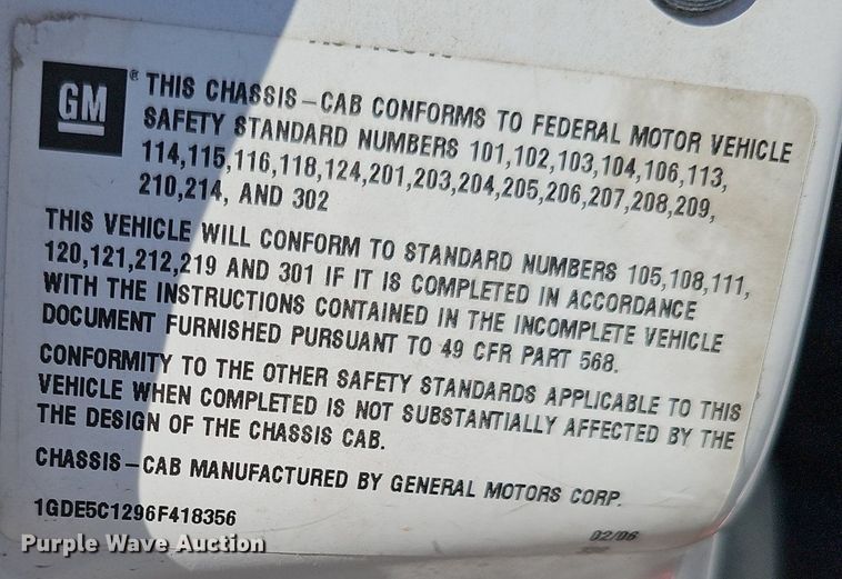 image for item DP0985 2006 GMC C5500 delivery truck