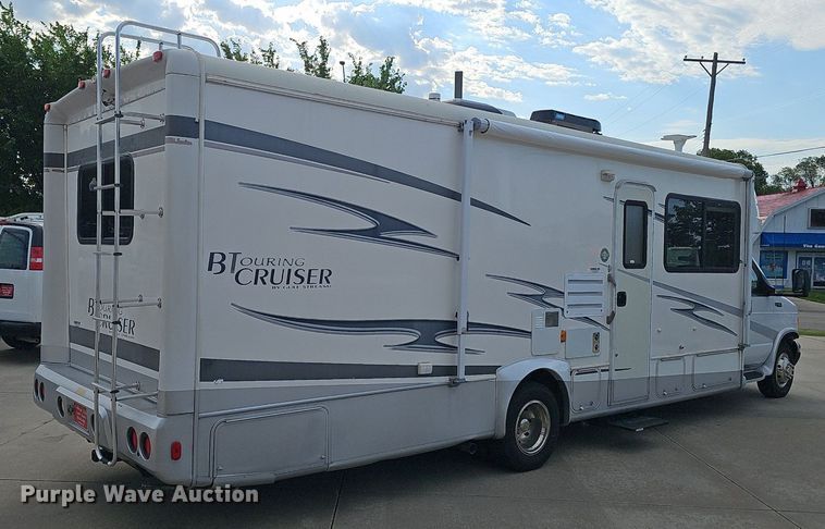 image for item DP0997 2005 Ford E450 Super Duty RV