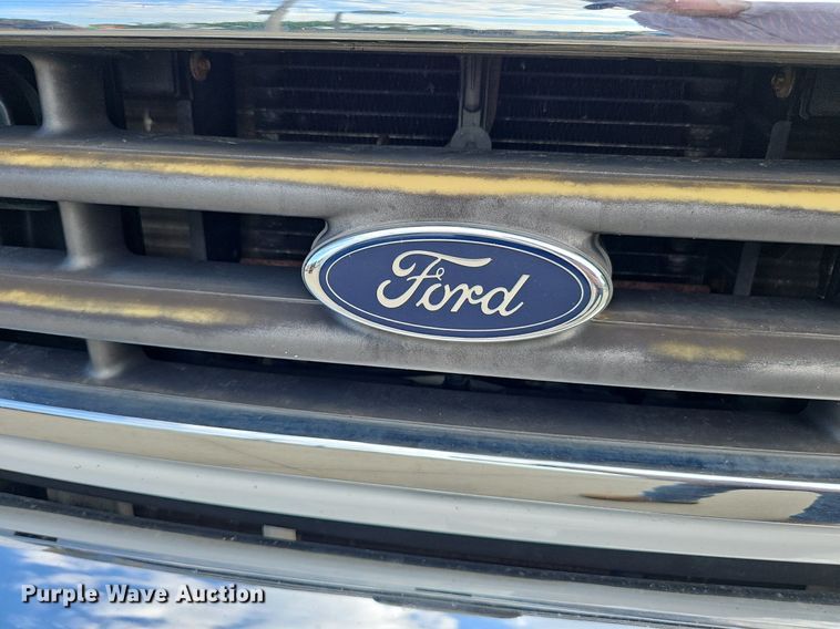 image for item DP0997 2005 Ford E450 Super Duty RV