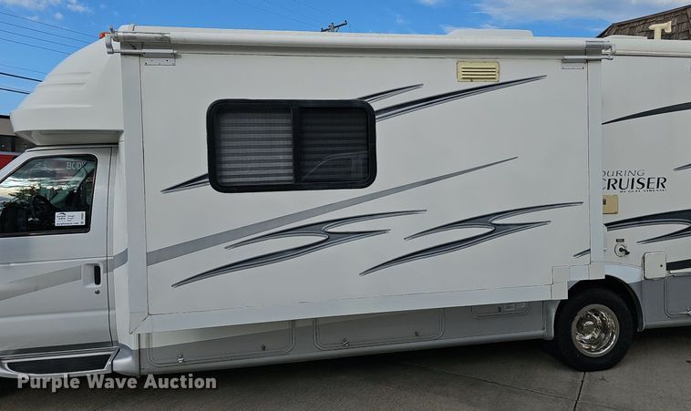 image for item DP0997 2005 Ford E450 Super Duty RV