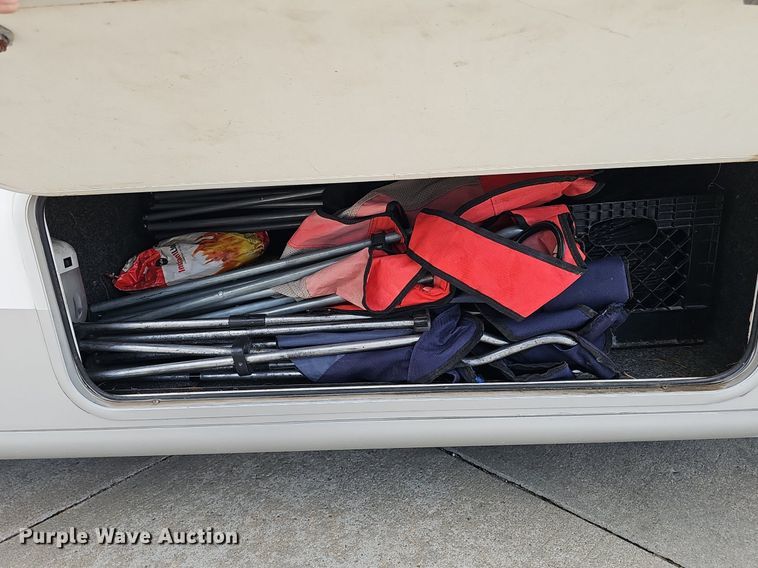 image for item DP0997 2005 Ford E450 Super Duty RV