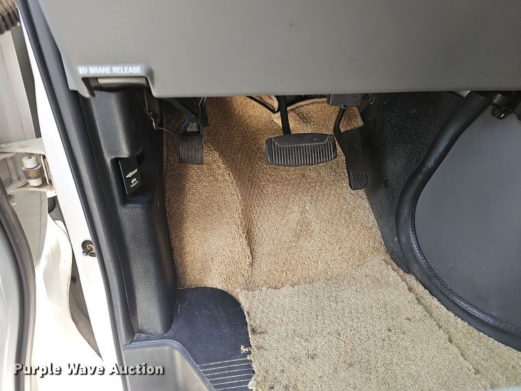 image for item DP0997 2005 Ford E450 Super Duty RV