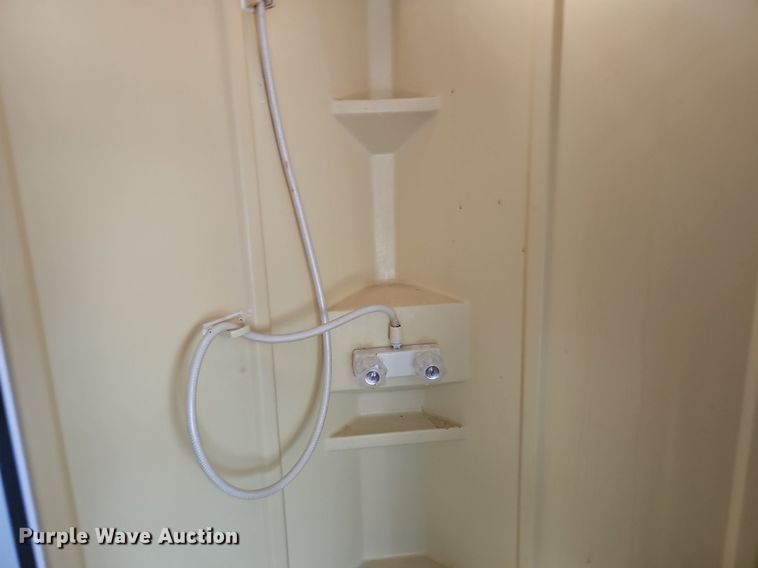 image for item DP0997 2005 Ford E450 Super Duty RV