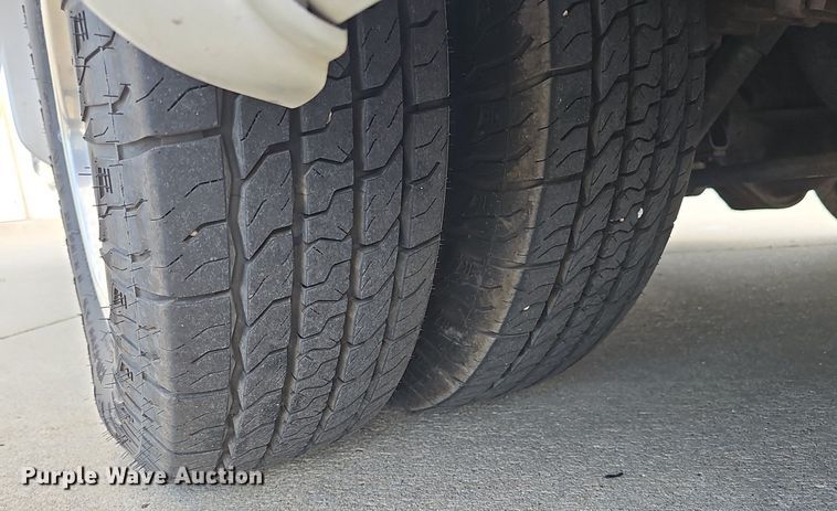 image for item DP0997 2005 Ford E450 Super Duty RV