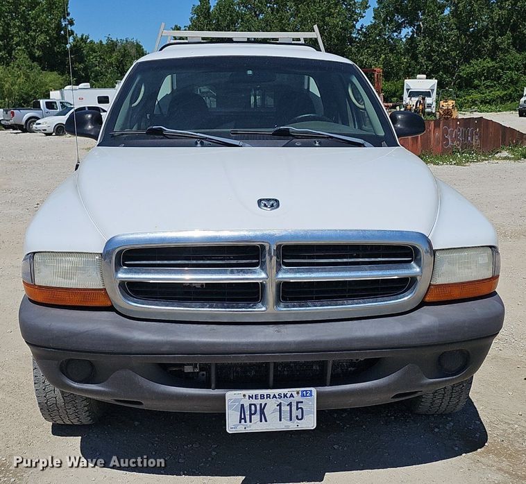 image for item DP6479 2004 Dodge Dakota Club Cab pickup truck